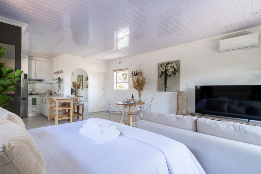 To Let 0 Bedroom Property for Rent in Green Point Western Cape